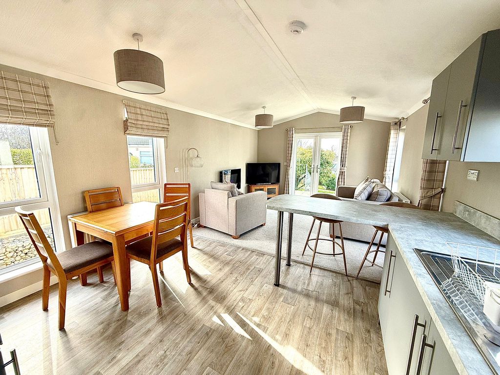 Peppercorn Park Green Lane